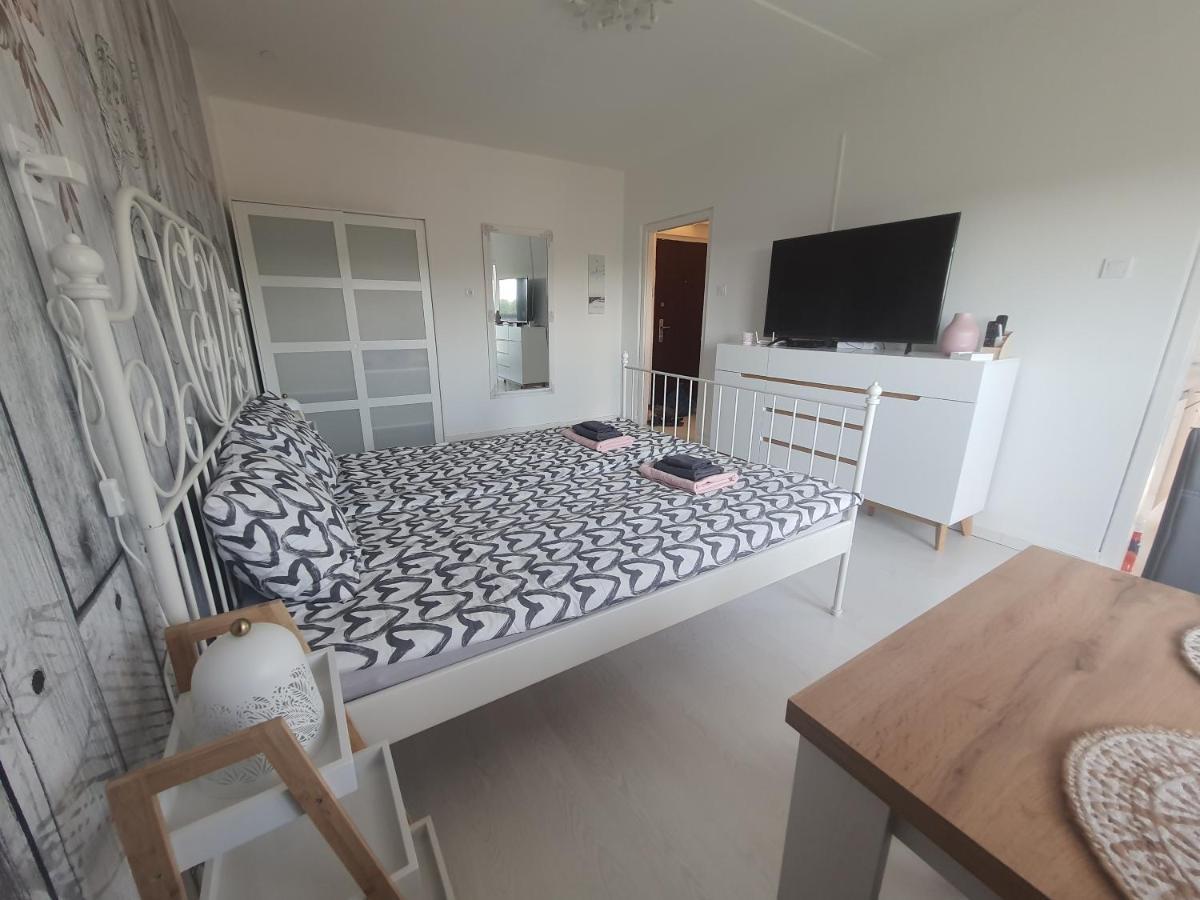 Hegyalja Apartman Miskolc Extérieur photo