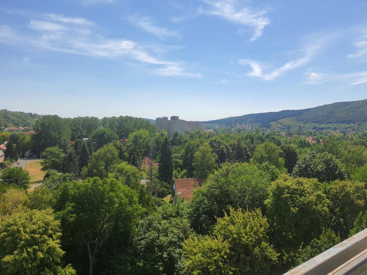 Hegyalja Apartman Miskolc Extérieur photo